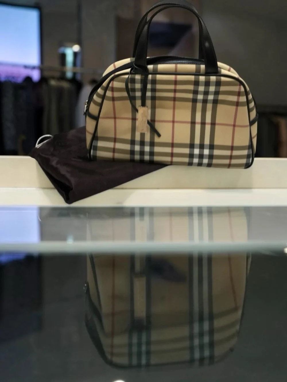 Burberry London Nova Check House Check Bowling Satchel Handbag